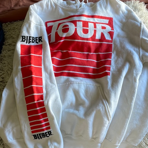 JUSTIN BIEBER SWEATSHIRT - Picture 1 of 3